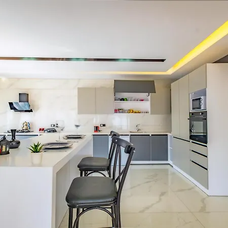 Yagmur Villa *